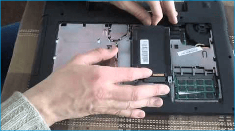 用您的 SSD 替換筆記型電腦的 HDD